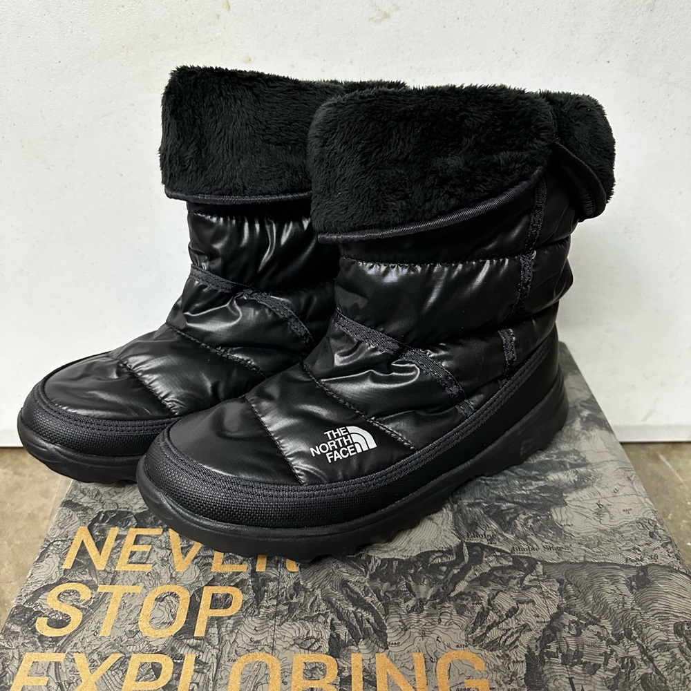 The North Face Youth Amore Black Boots
